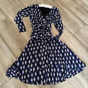 Diane Von FURSTENBERG wrap style midaxi dress M